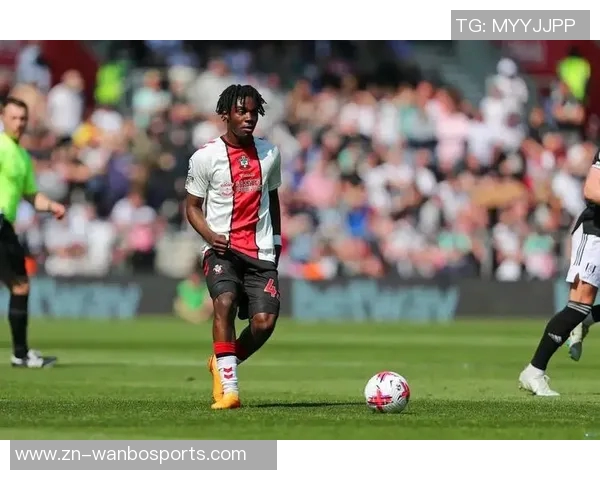 拉拉维亚谈艰难失利称球队表现顽强曾有机会逆转取胜