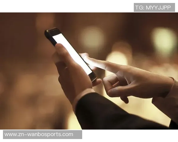 毕竟年轻亚马尔熬夜玩手机与打理发型的生活趣事分享